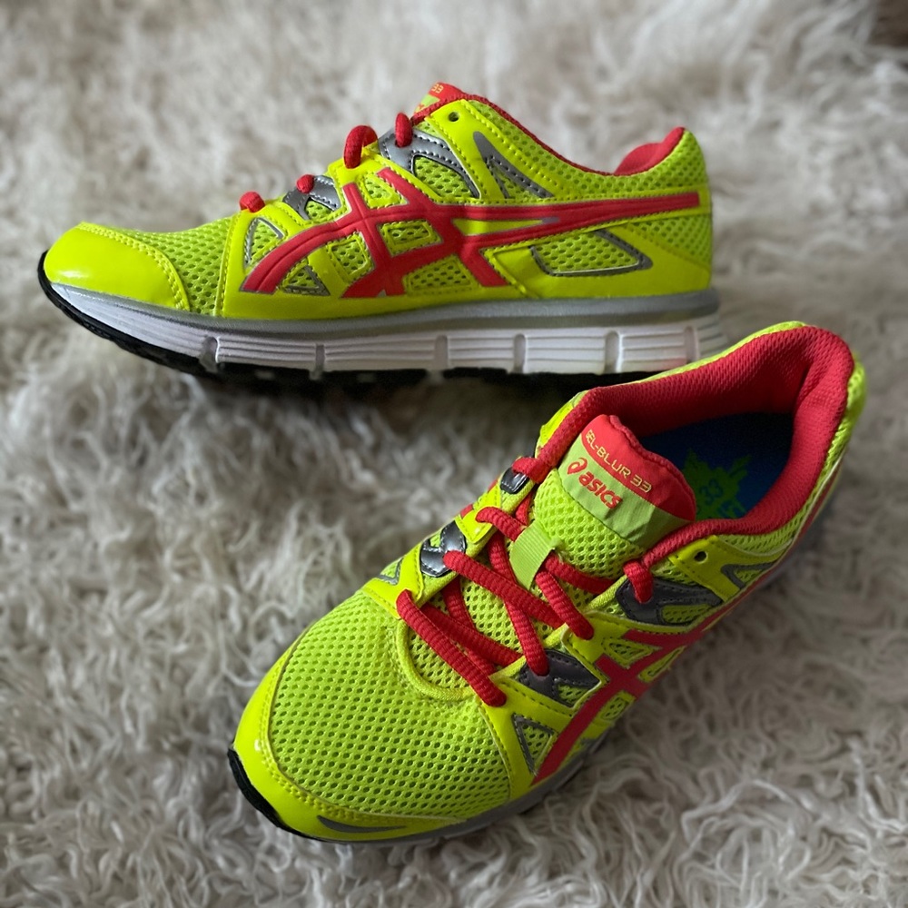 ASICS 33